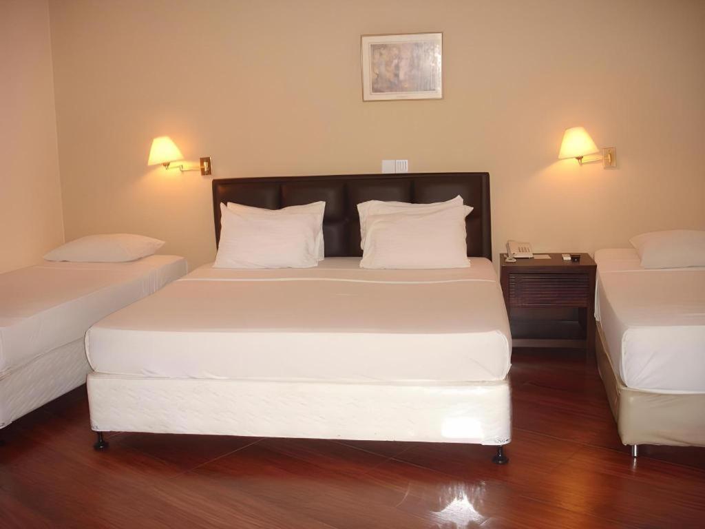 Devon Hotel Kandy Exteriör bild