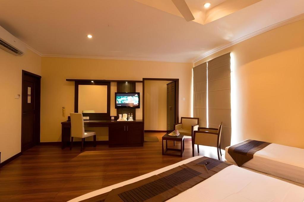 Devon Hotel Kandy Exteriör bild