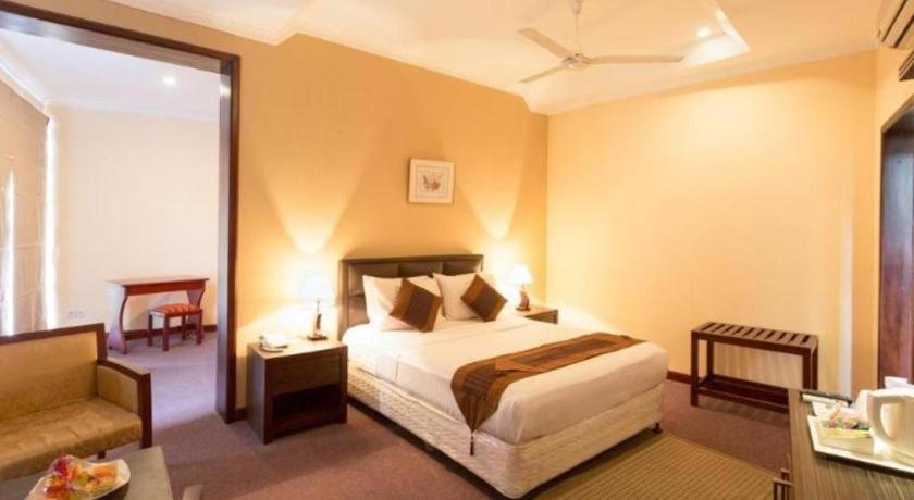 Devon Hotel Kandy Exteriör bild